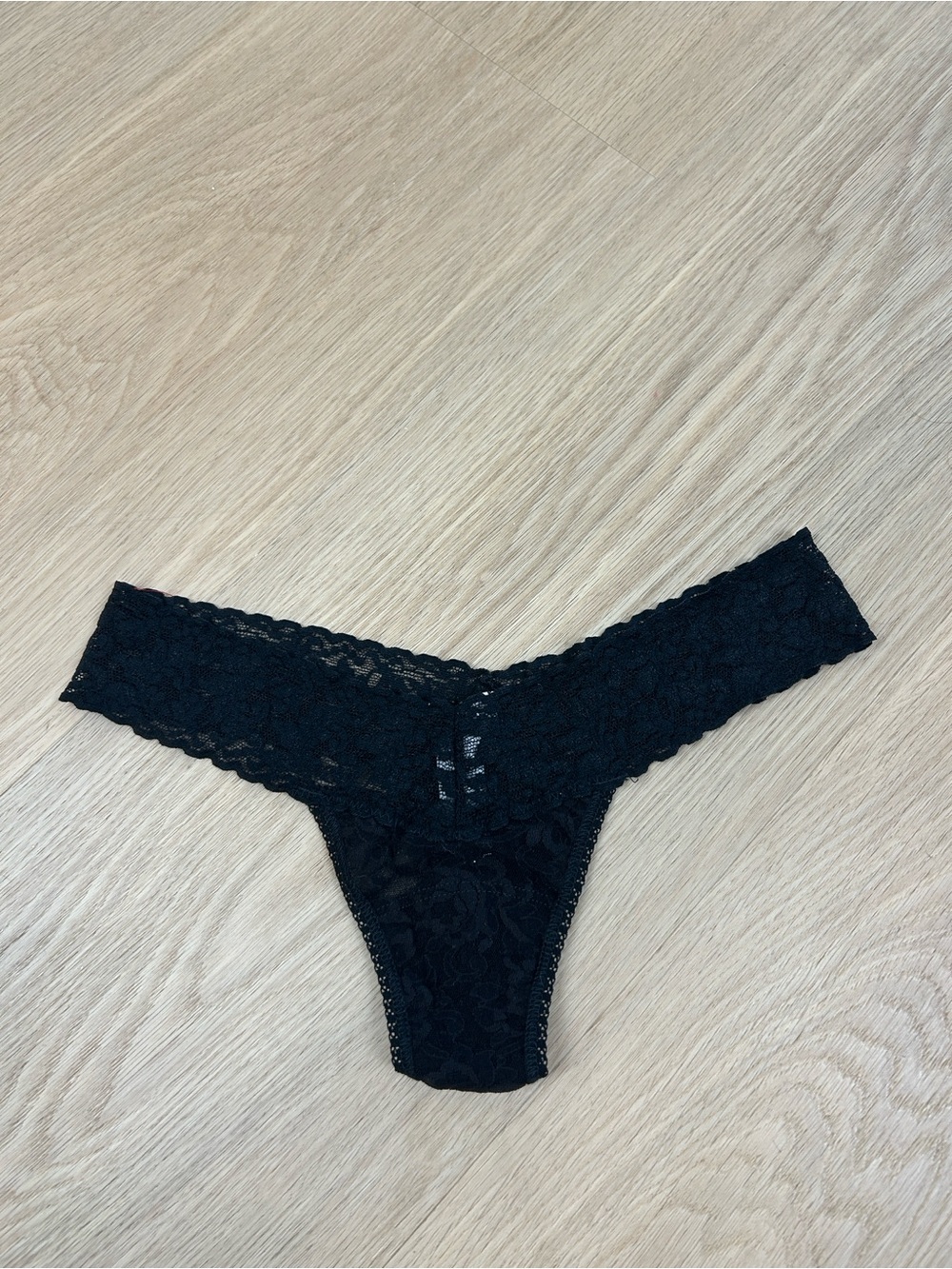 Hanky Panky Lace Thong Panty OS